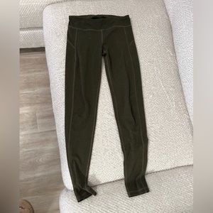 Ladies Aeropostale Olive Green Size Small Leggings